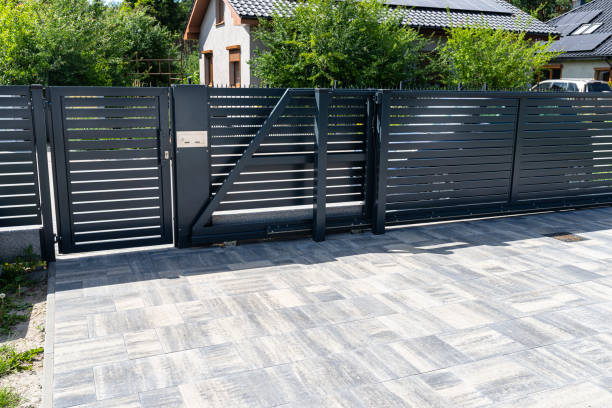 Best Decorative Driveway Pavers  in Carnegie, PA